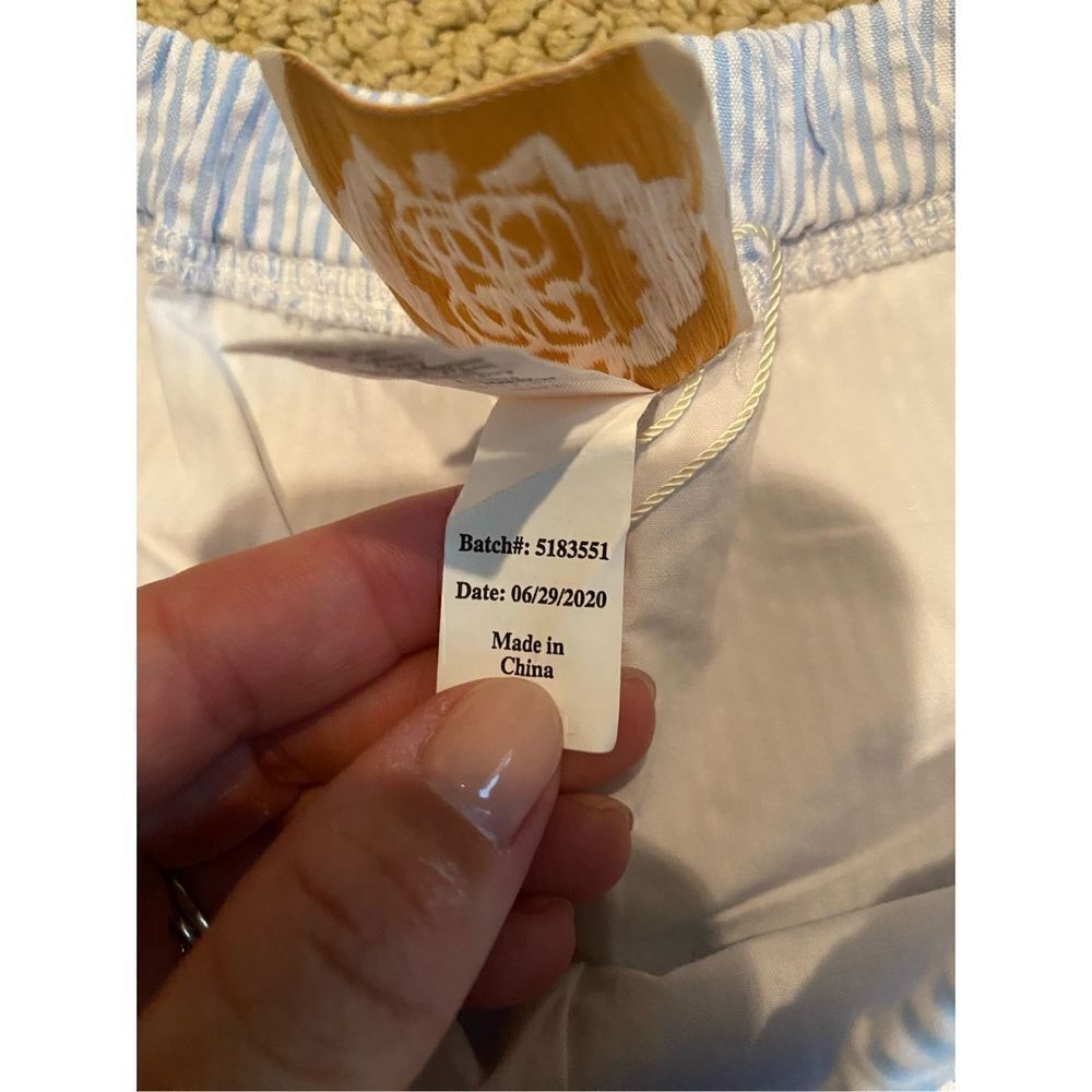 The Beaufort Bonnet Company Girls size 12 Shipley Shorts Blue Seersucker NWOT - Picture 4 of 4